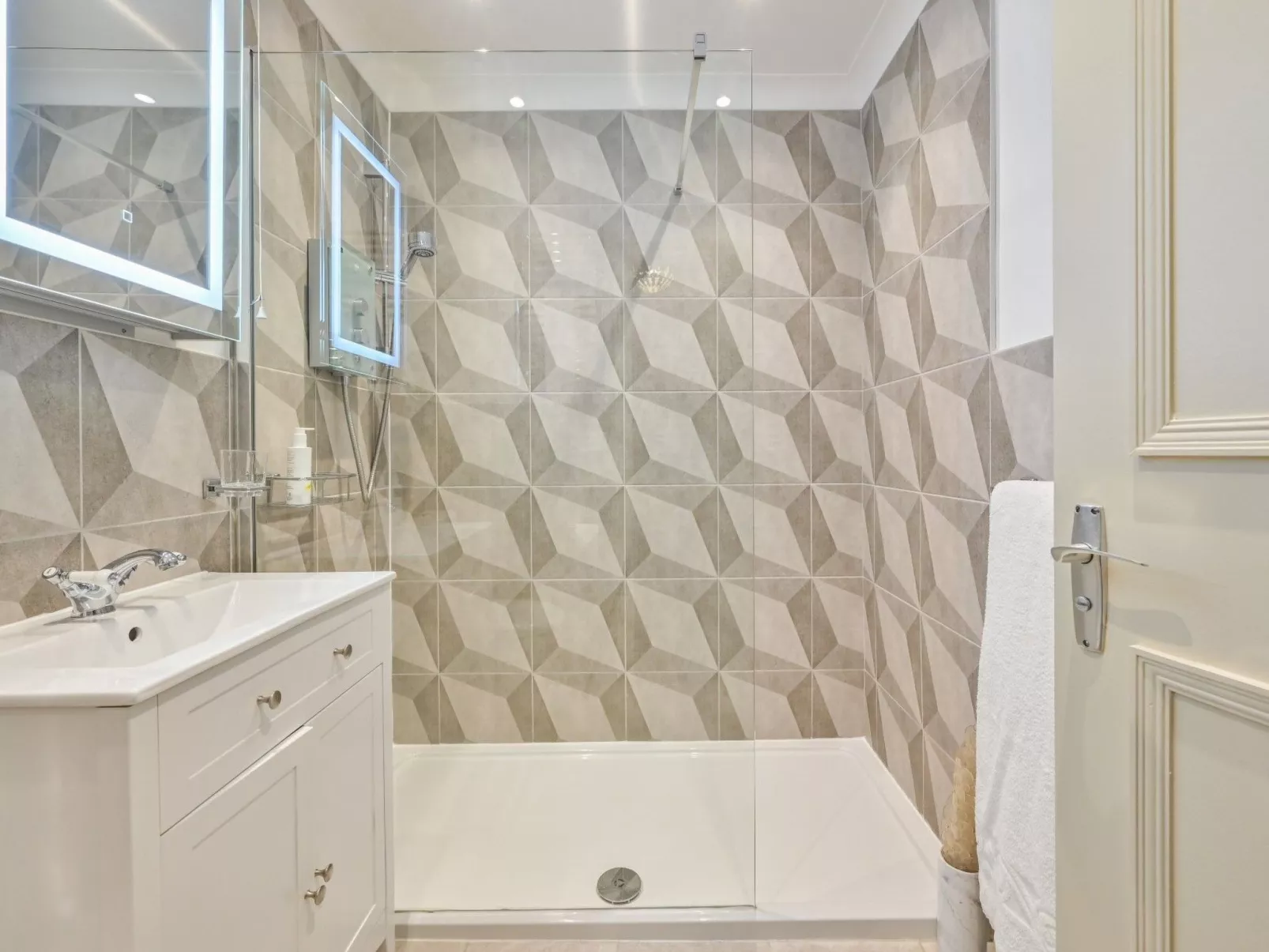 Große Wohnung in viktorianischer Villa - Image-tags.info