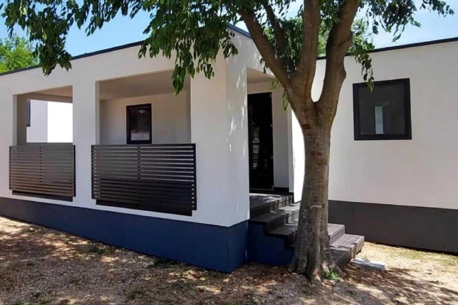 Mobile Home Fjaka-Exterior summer