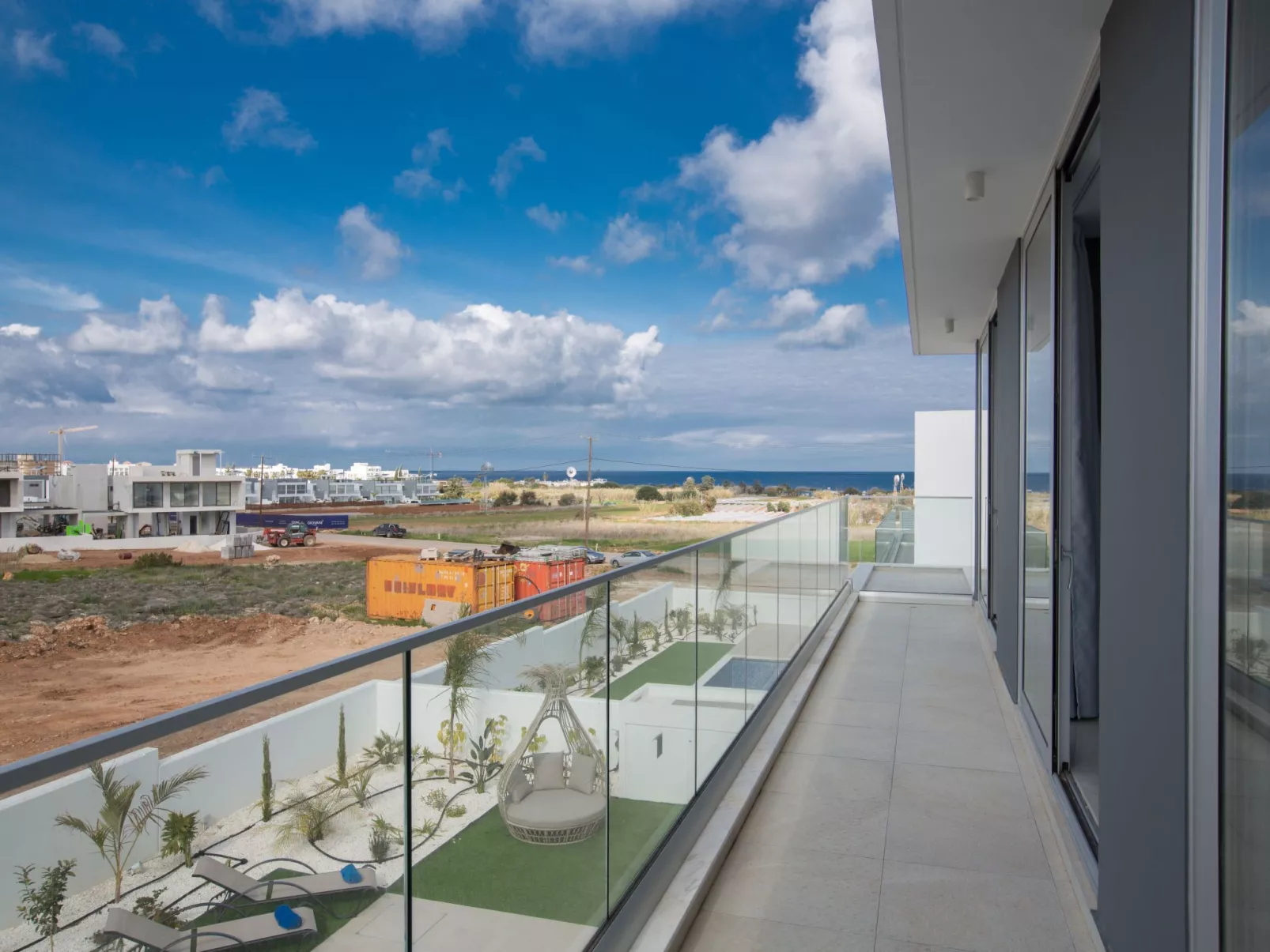 3 Schlafzimmer Villa OL26 mit Pool in Protaras - Outside