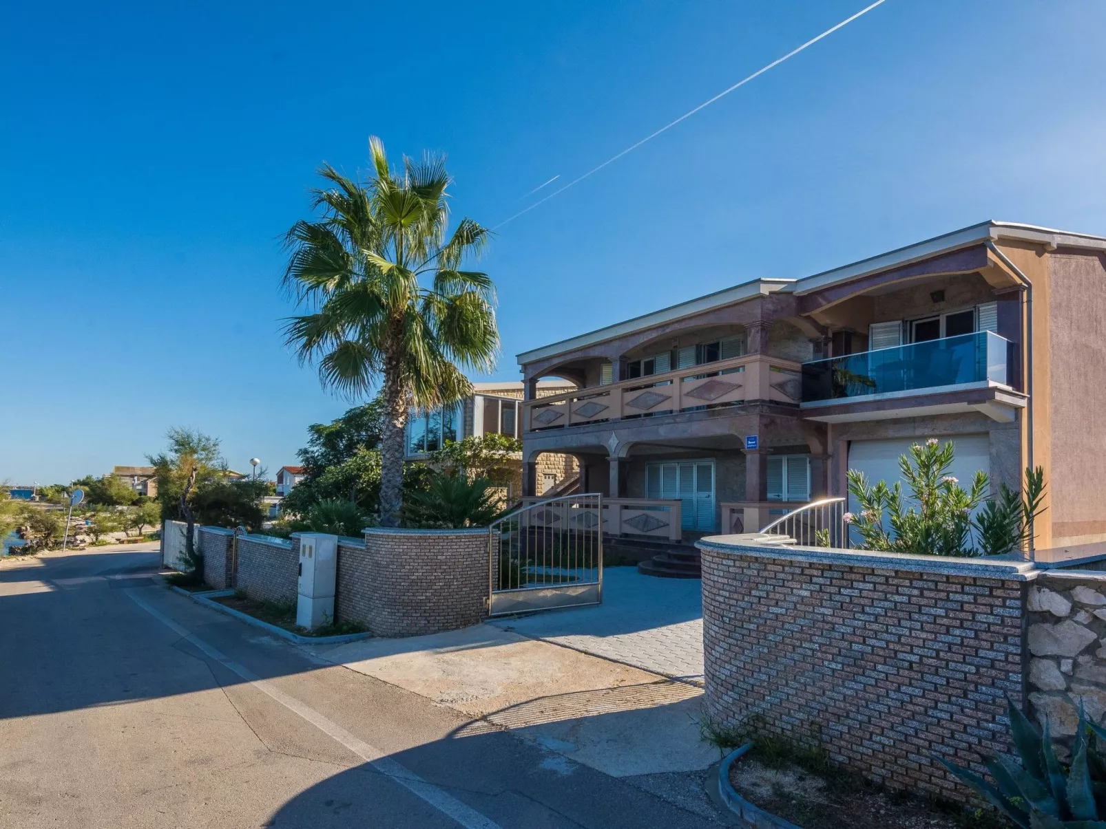 Apartment Weiss 2 - Image-tags.info