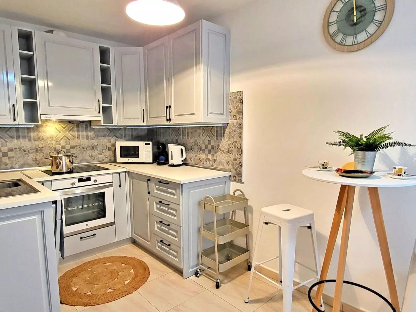 Bella Vista - Image-tags.info