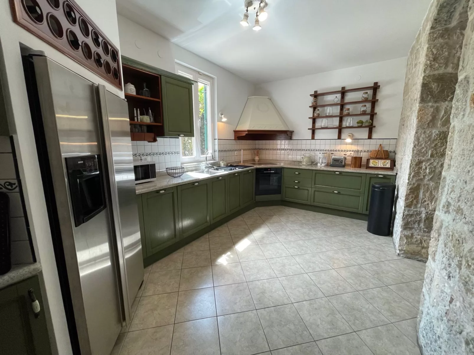 Villa Anna Varos - Image-tags.info