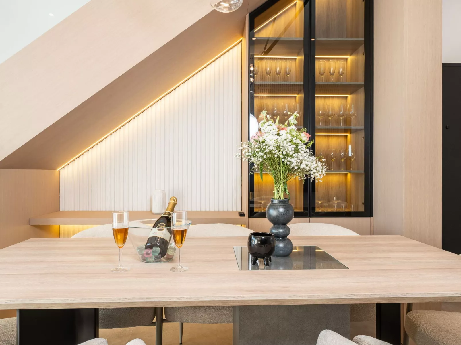 Vier-Schlafzimmer-Wohnung Dantela mit Tauchbecken - Inside