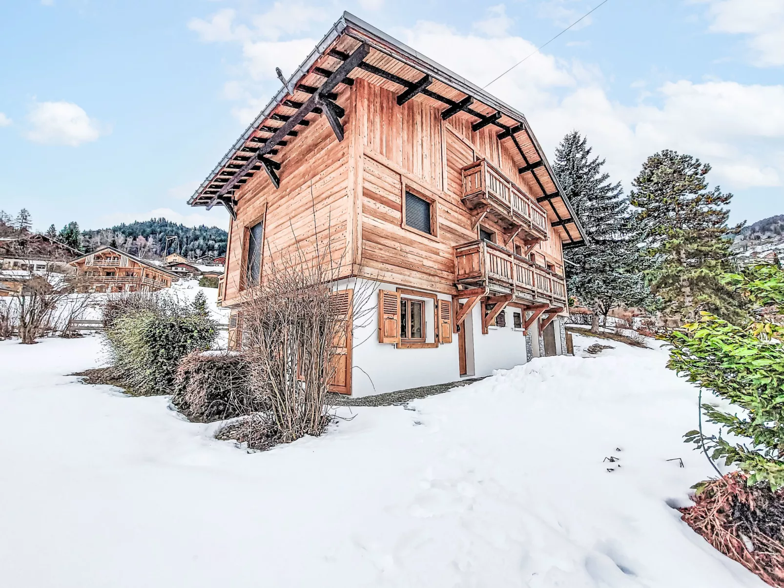 Vent d'Est - Outside