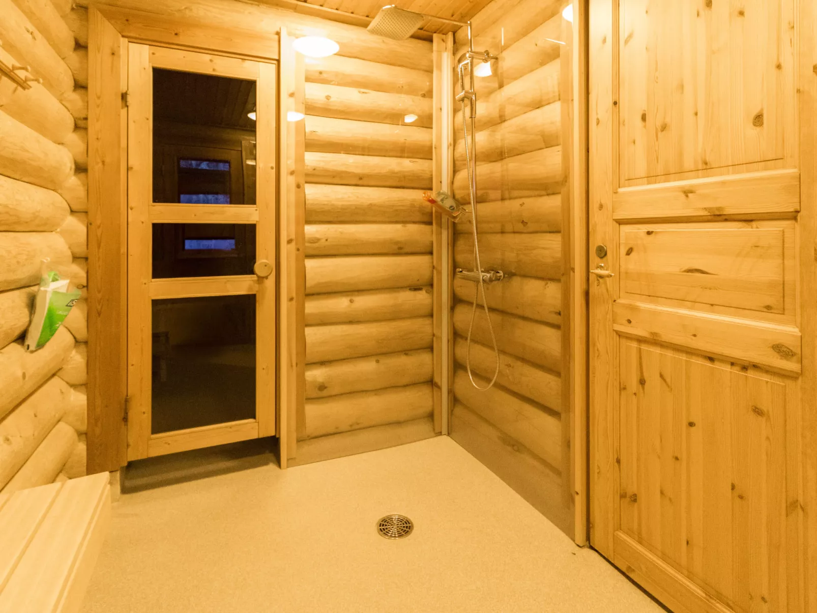 Salvostie 13, hetta - Dedans