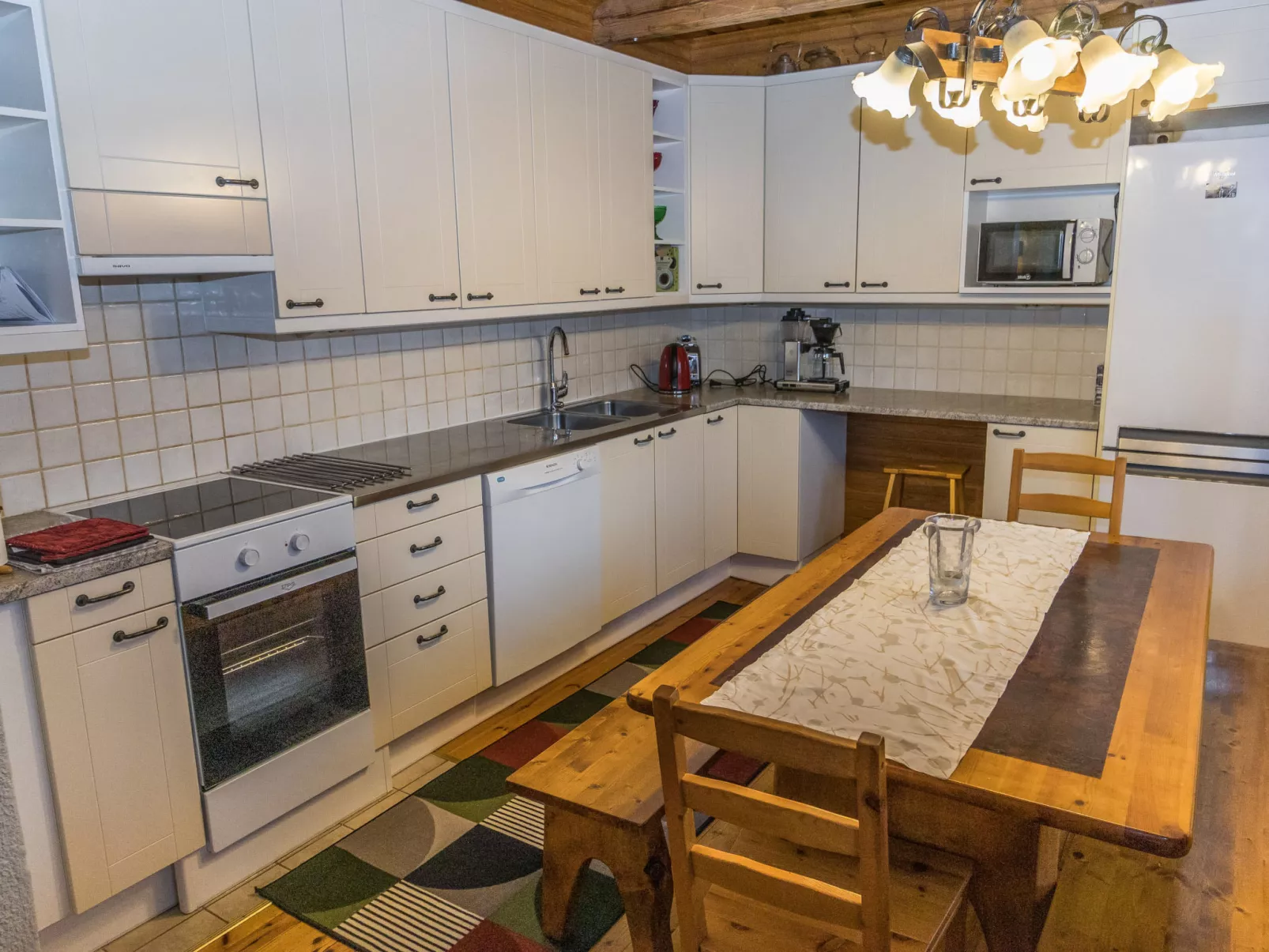 Villa huvikalliola - Drinnen