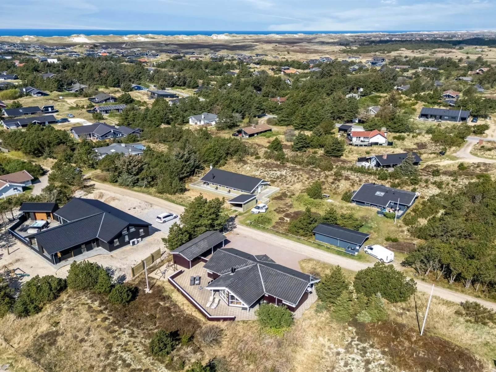 "Arine" - 700m to the fjord - Outside