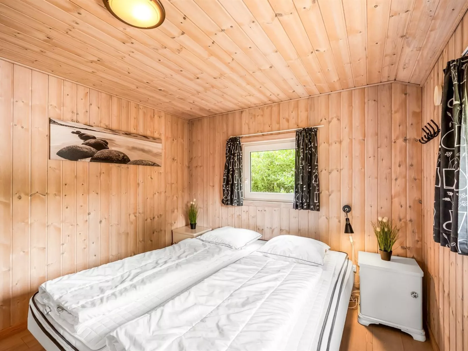 "Yorick" - 350m to the fjord - Inside