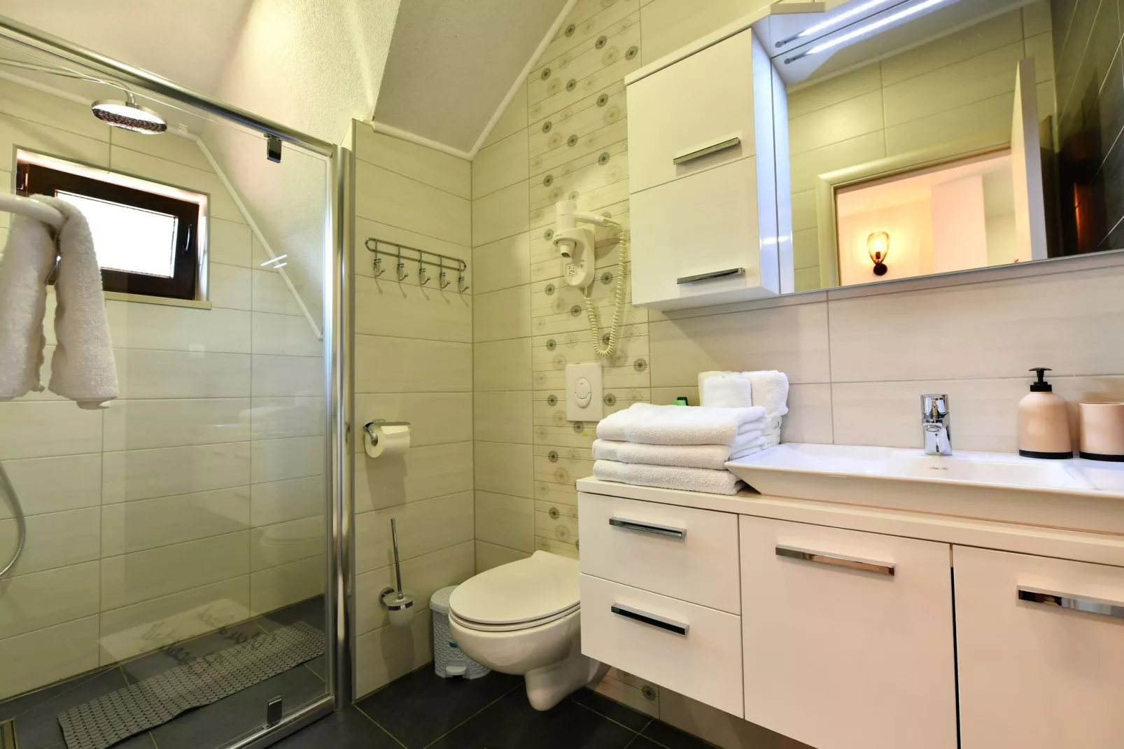 Apartment Jelena 2-Bathroom