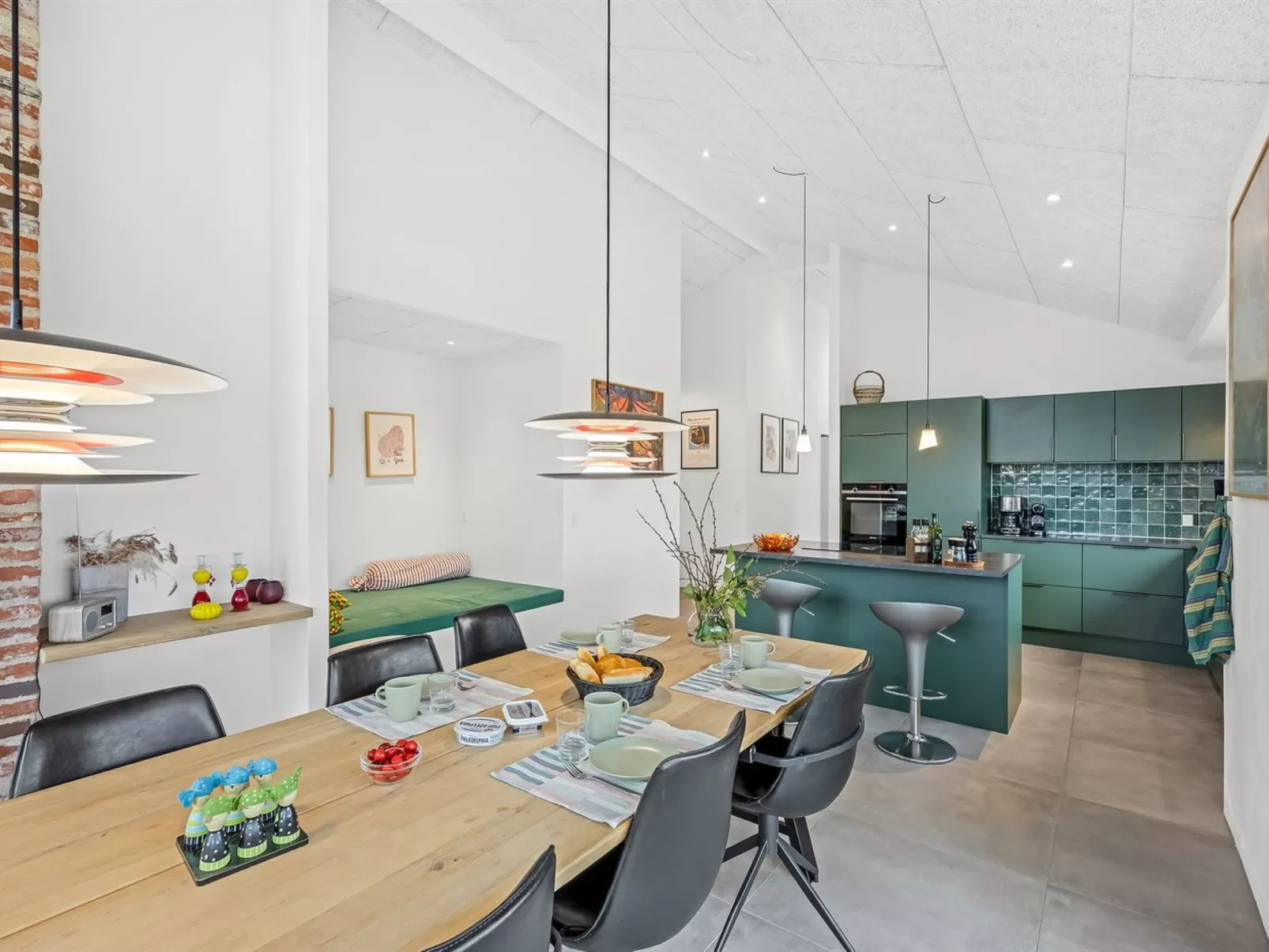 "Elenor" - 900m from the sea-Drinnen