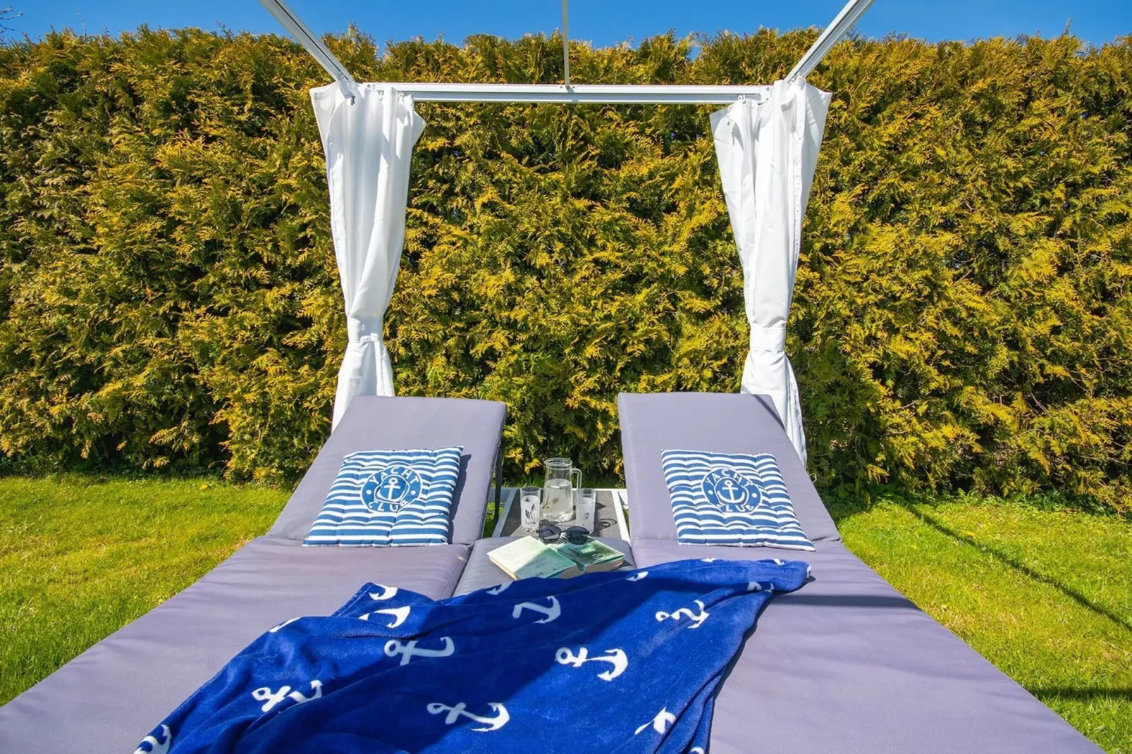 	Domki parterowe TYP A Łącko - Gardens in summer