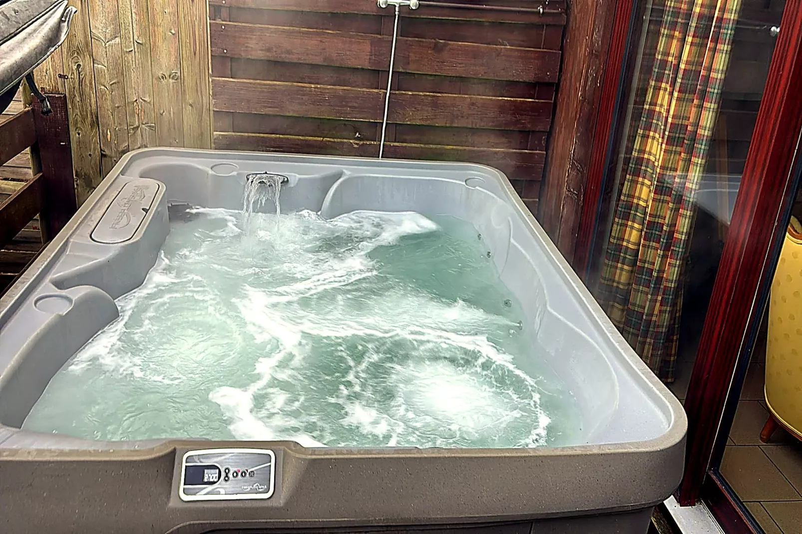 Hondvriendelijke woning met jacuzzi - Wellness