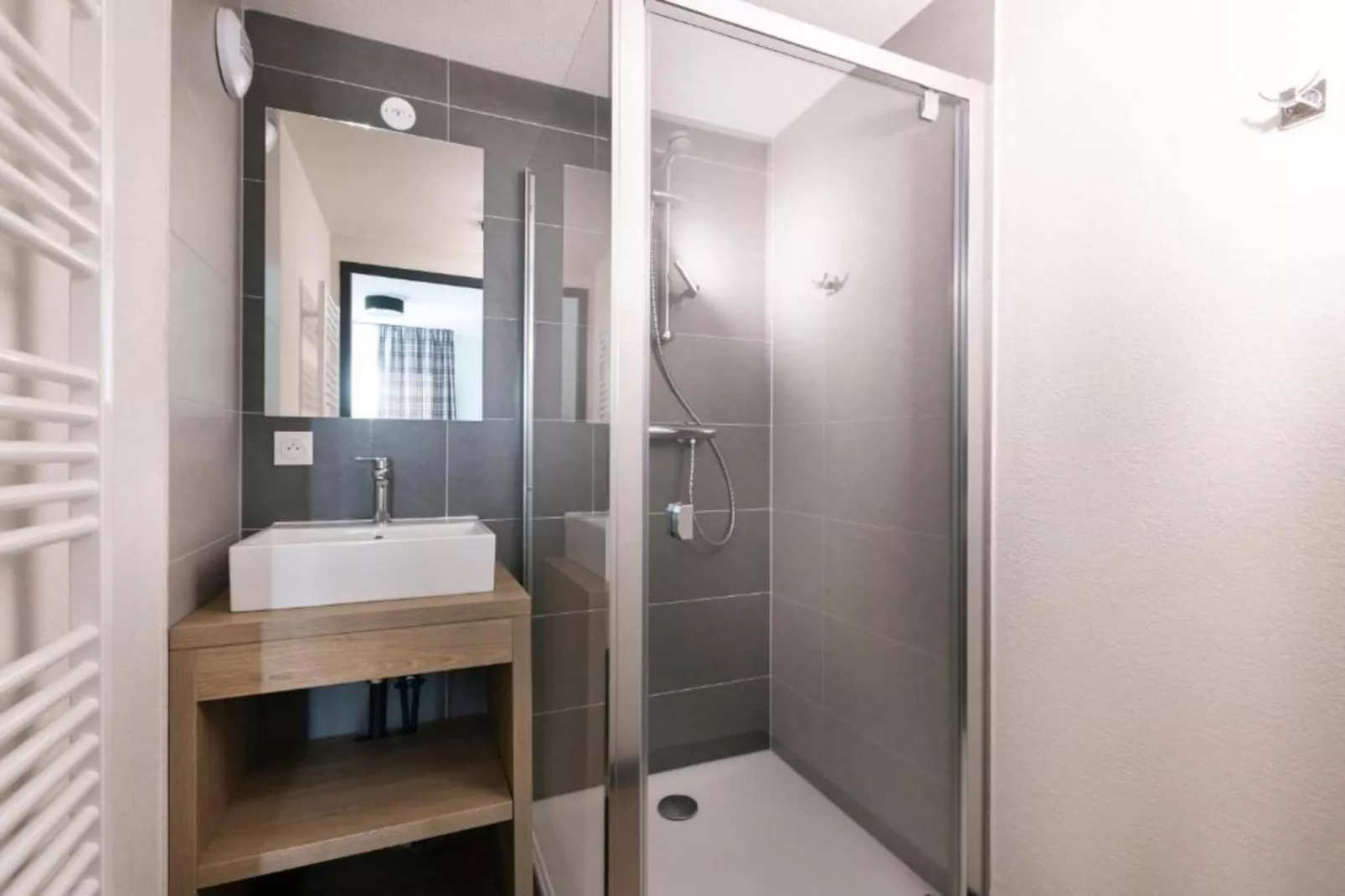 Residence SERRE CHEVALIER  The Serra Neva_S6-Salle de bain