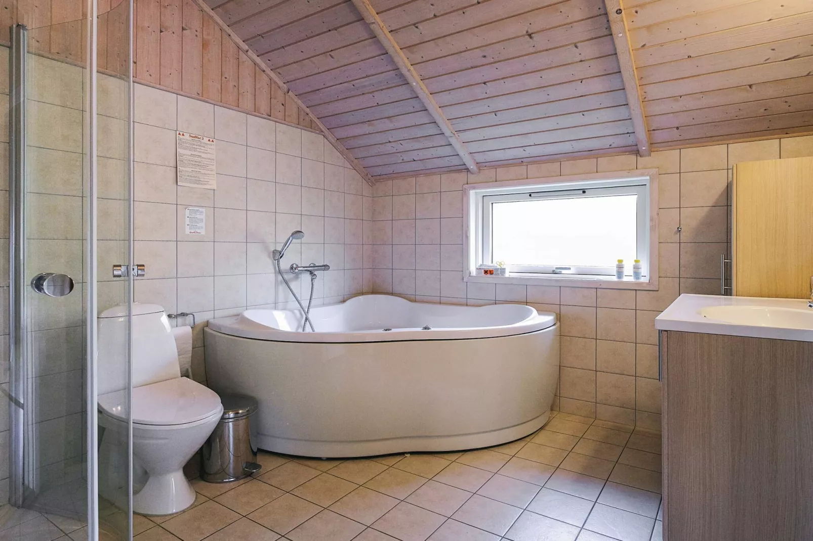 6 person holiday home in Højby-Indoor