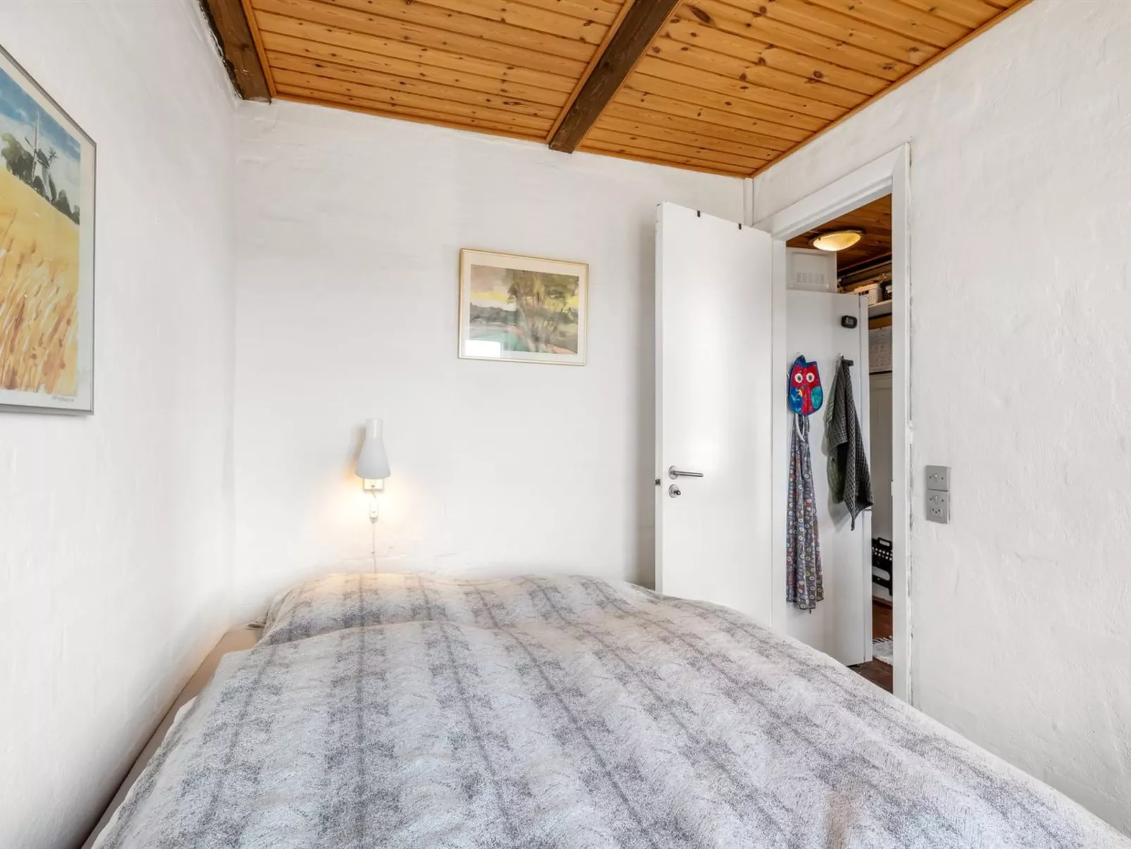 "Trugot" - 450m to the fjord-Inside