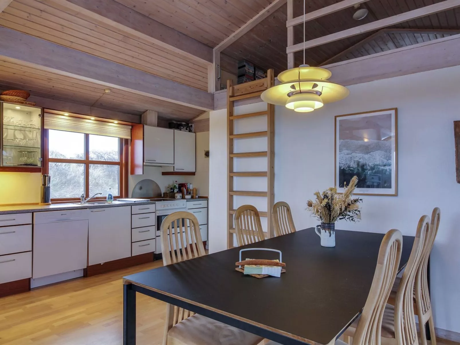 "Essie" - 250m from the sea - Drinnen