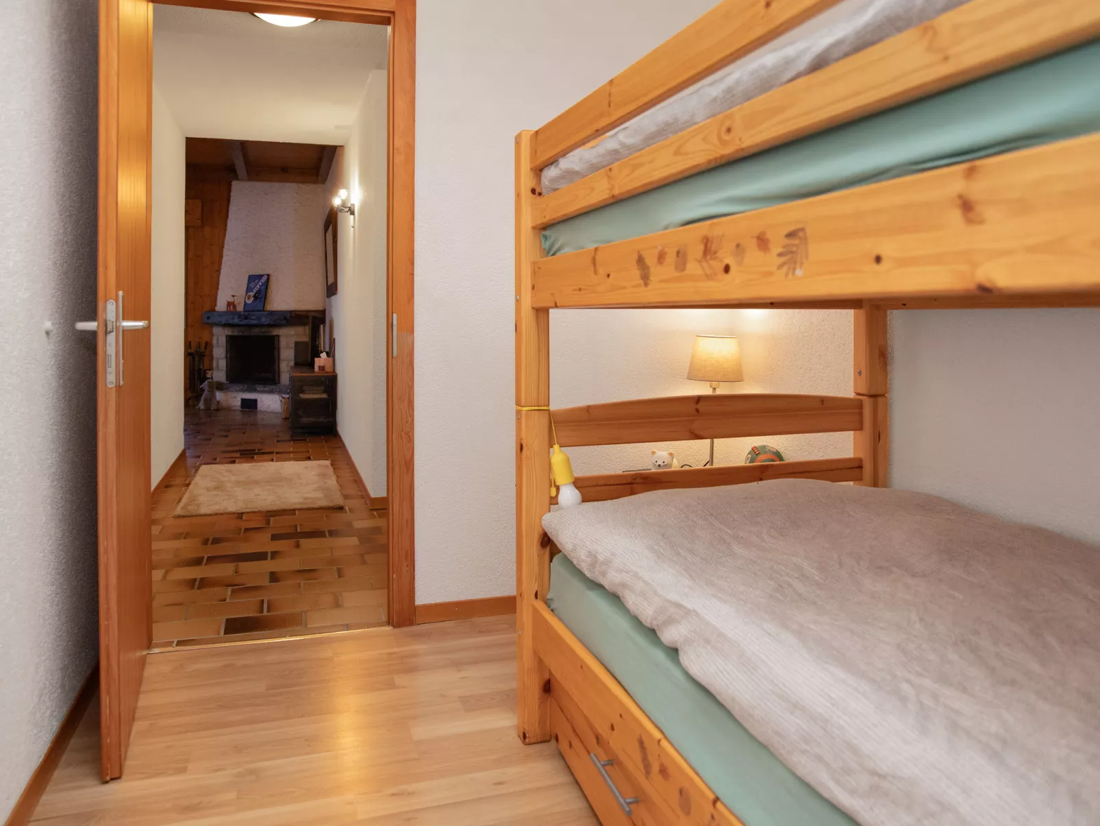 Beau Site No 21 - Inside