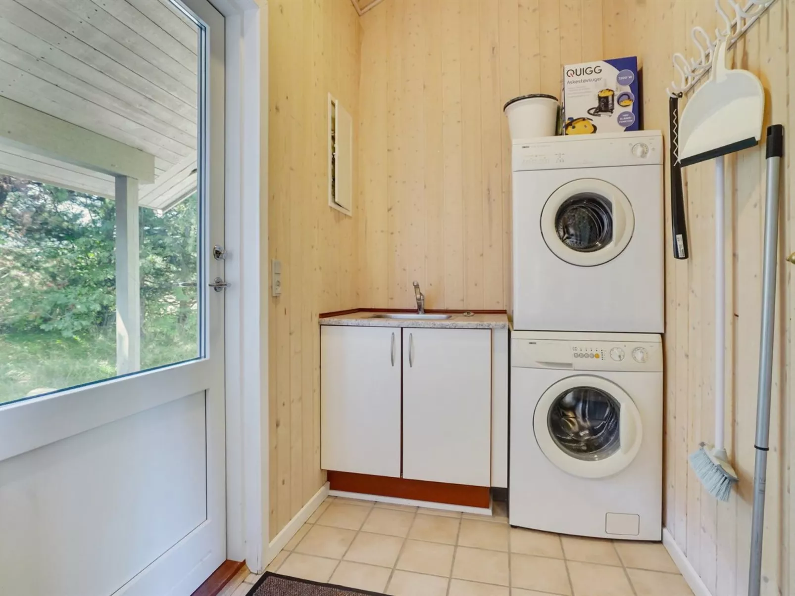 "Jussi" - 3.5km from the sea-Drinnen