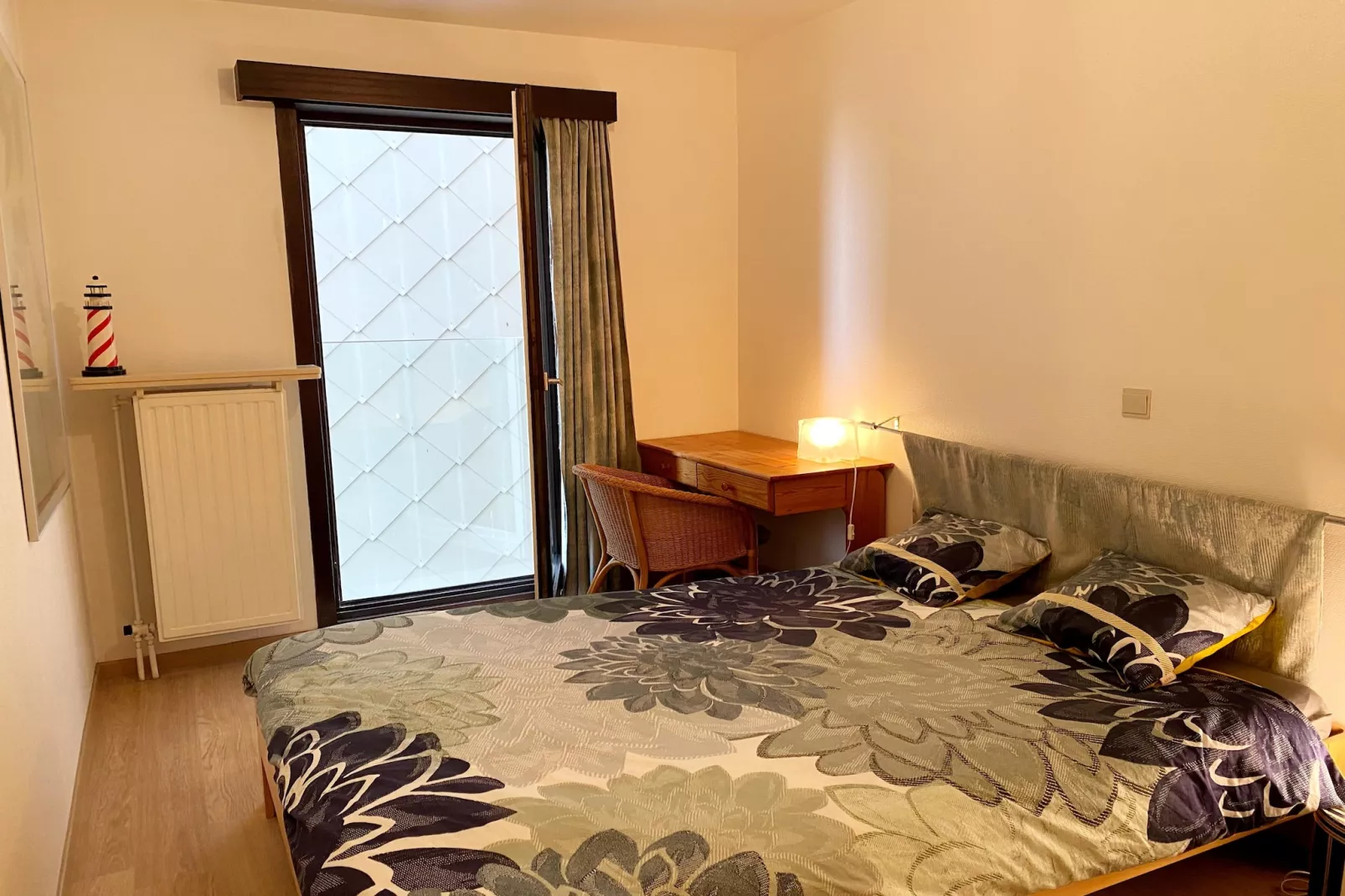 SUNFLOWER 0705GAR-Bedroom