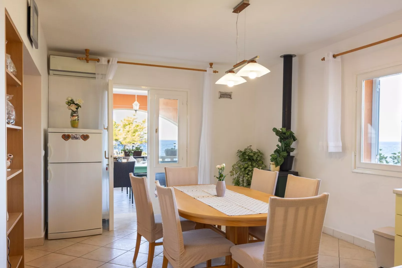 Apartments Sea Line - Two Bedroom Apartment with Terrace and Sea View-Salle à manger