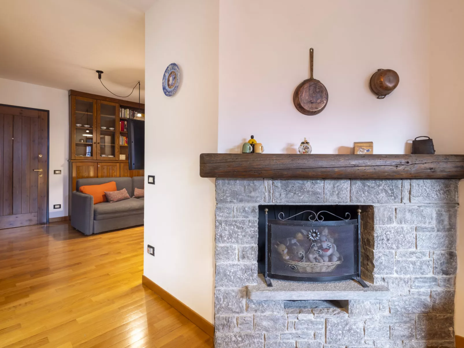 Monte Confinale Terrace View-Inside