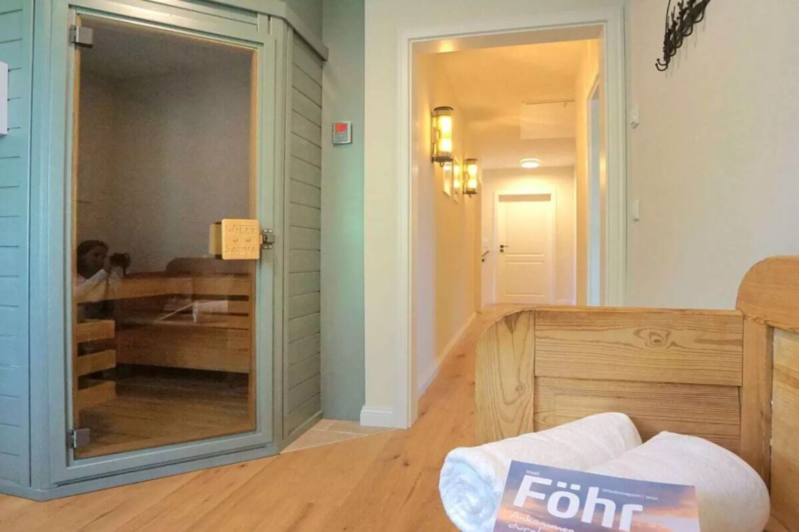 391987-Recreation room