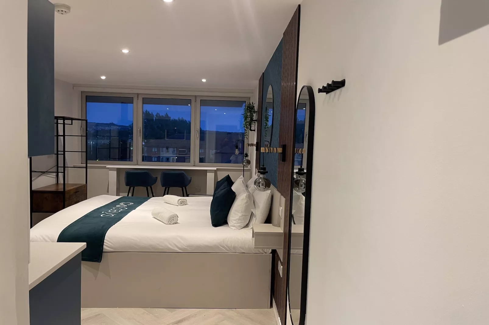 EN_MEH020_Superior Double Studio-Schlafzimmer