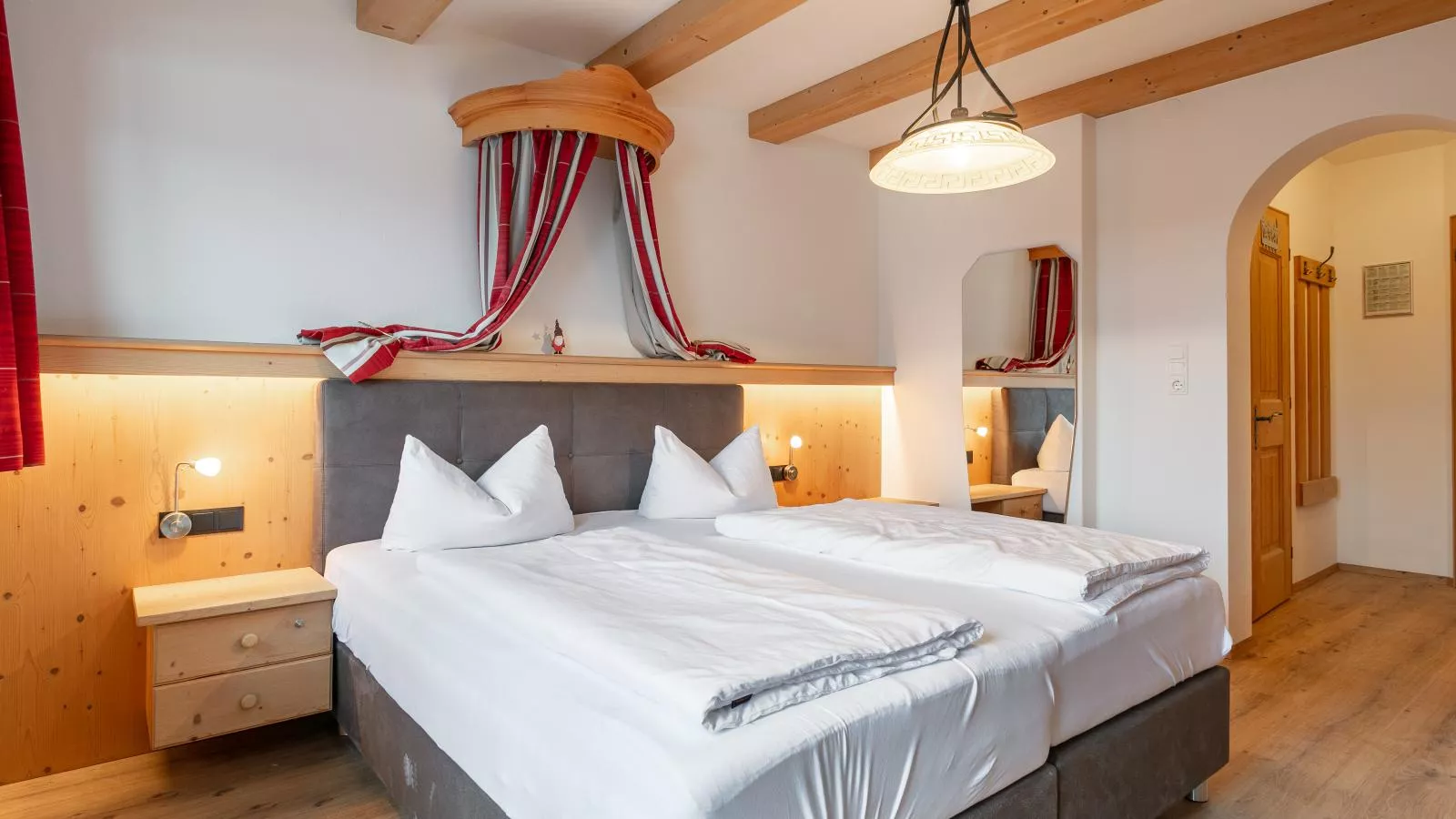 Landhaus Marchfeld Top 1  Top 2 Top 3 - Bedroom