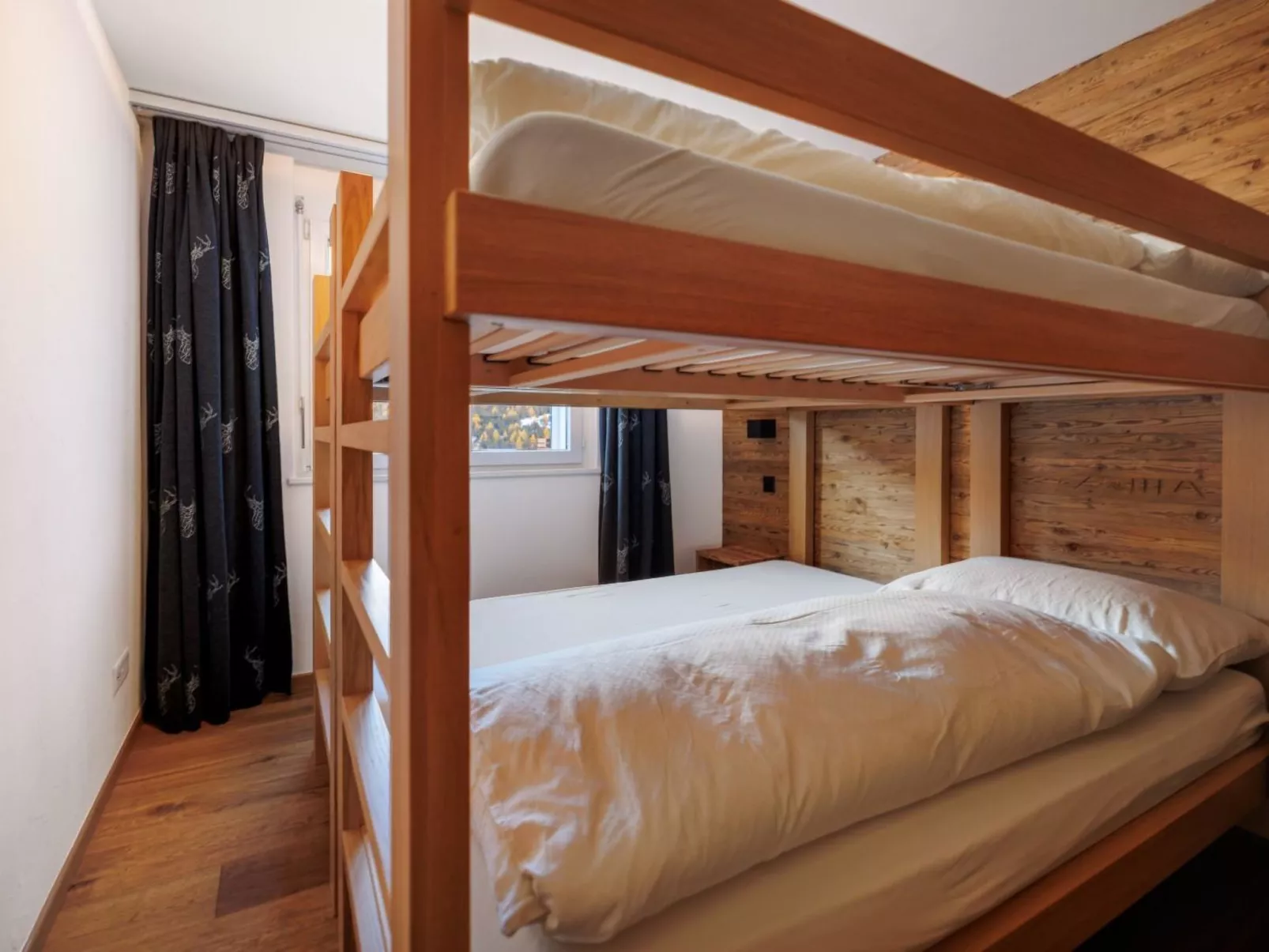 Cornelia 1 - Drinnen