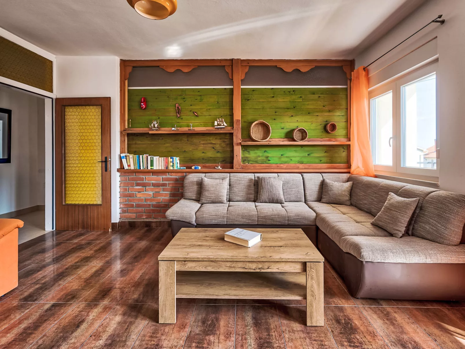 Villa mit Garten, Grill und Terrasse - Inside