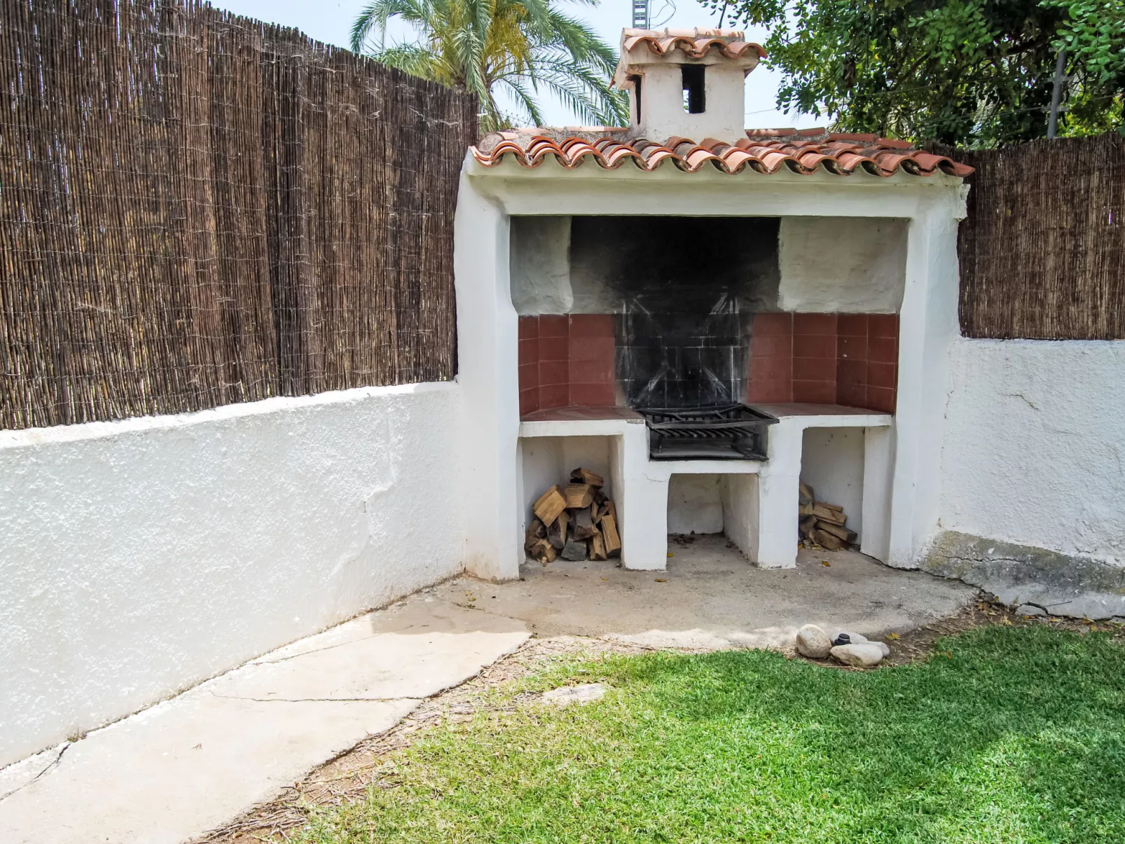 Ferienvilla, Seeblick, privater Pool und Parkplatz - Dehors