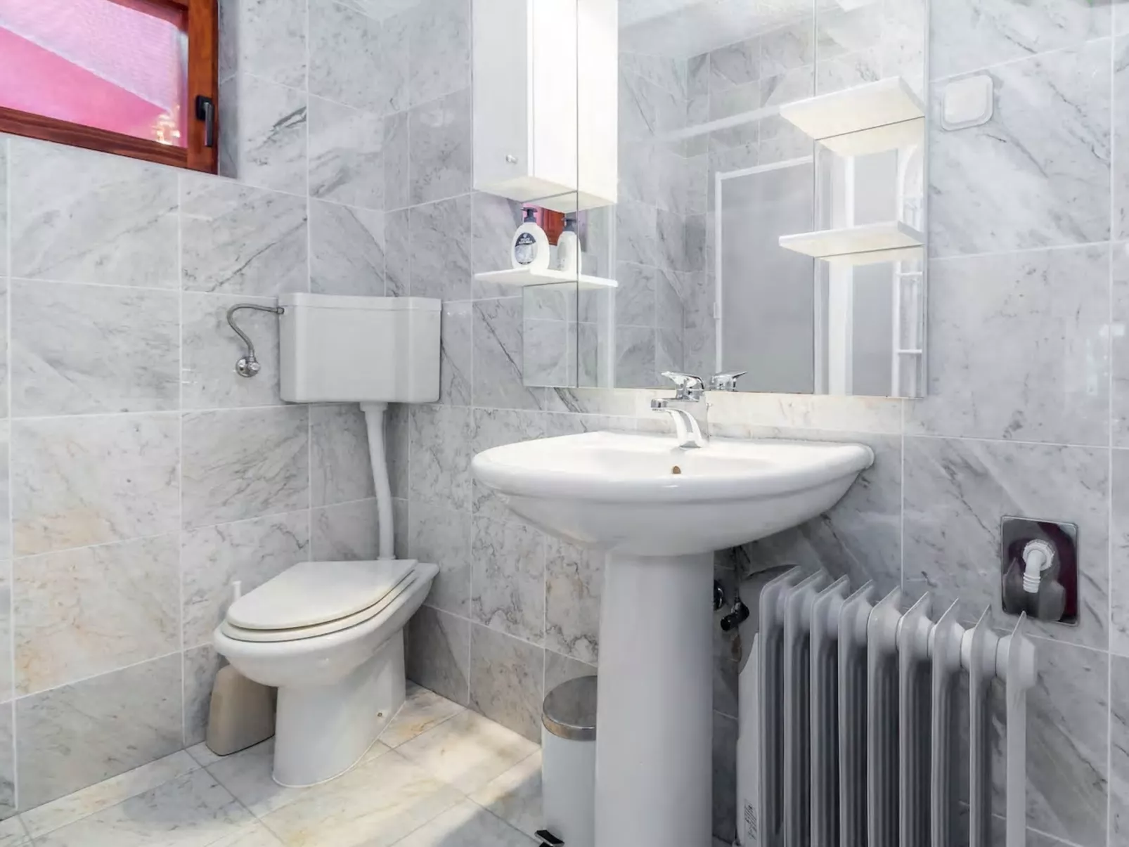 Atri giardino-Inside