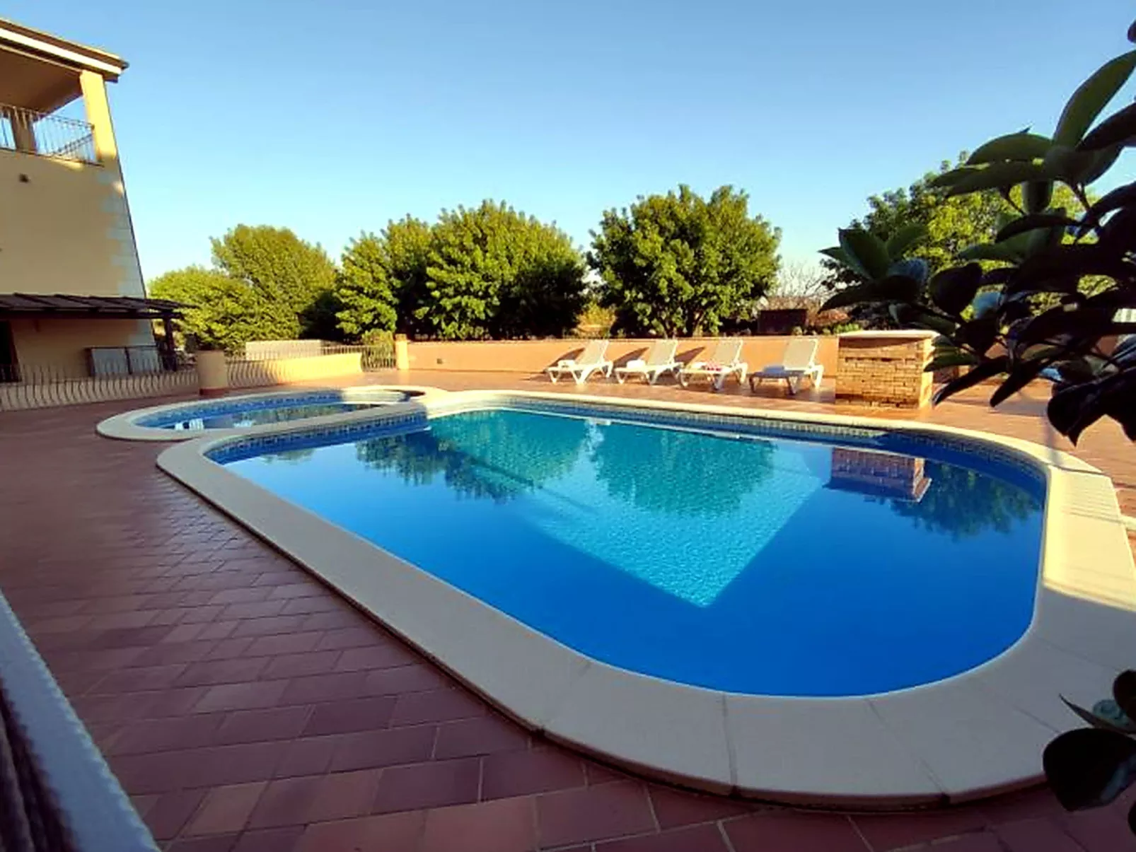 Pellicano Azzurro-Draußen