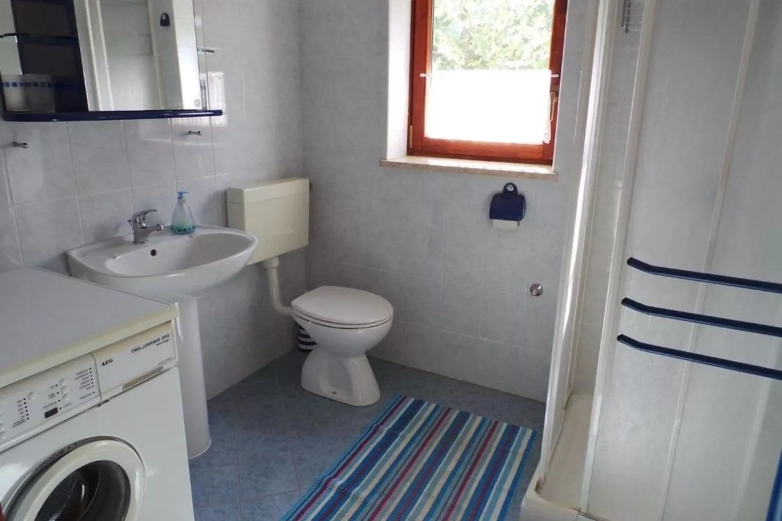 Villa Anna-Bathroom