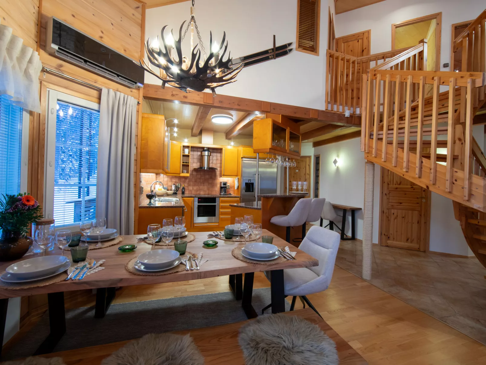 Lapinlisä - Drinnen