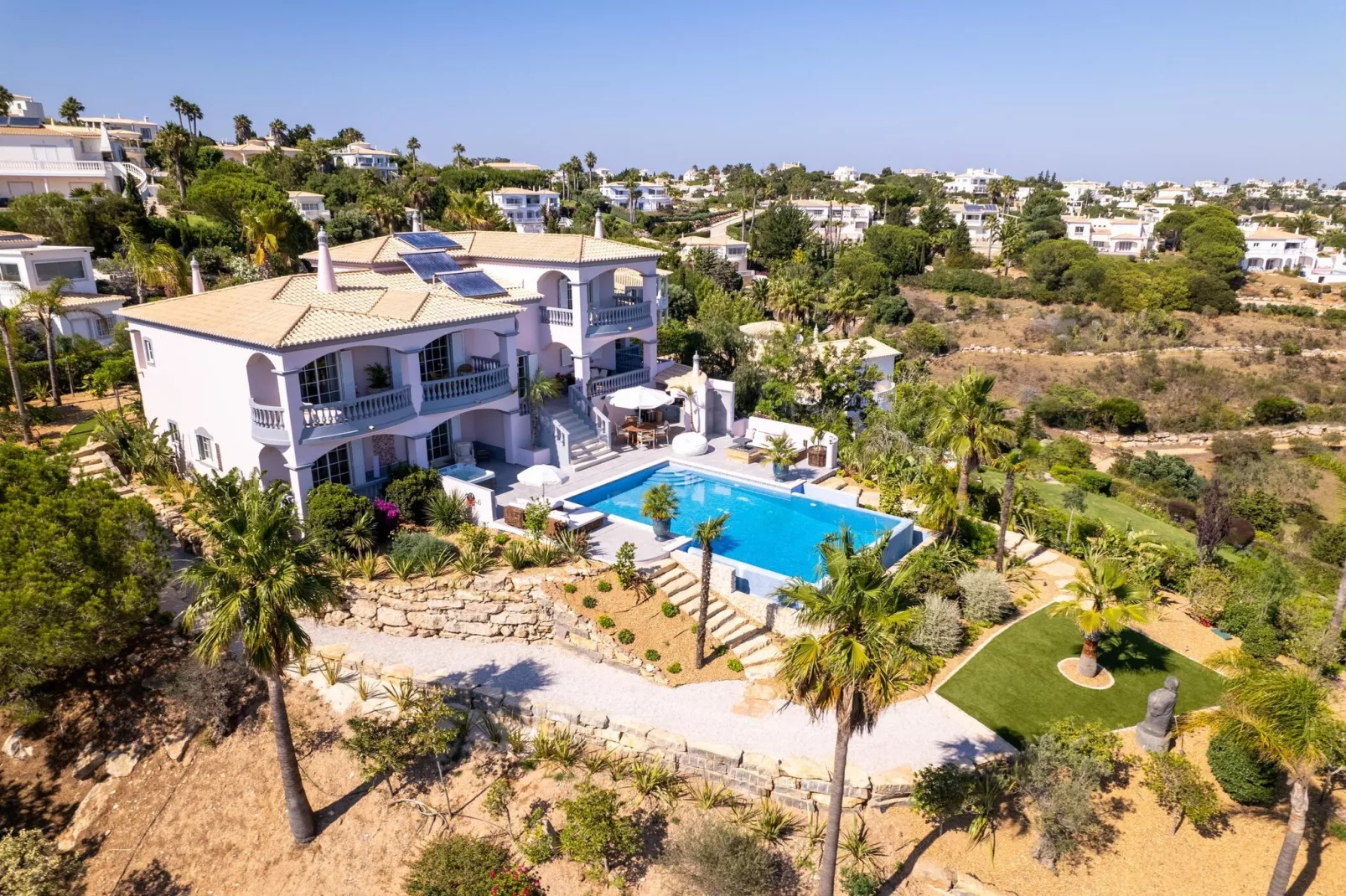 Surga - Extérieur été