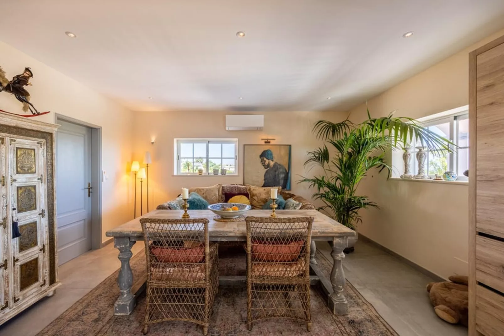 Surga 2 - Salle à manger