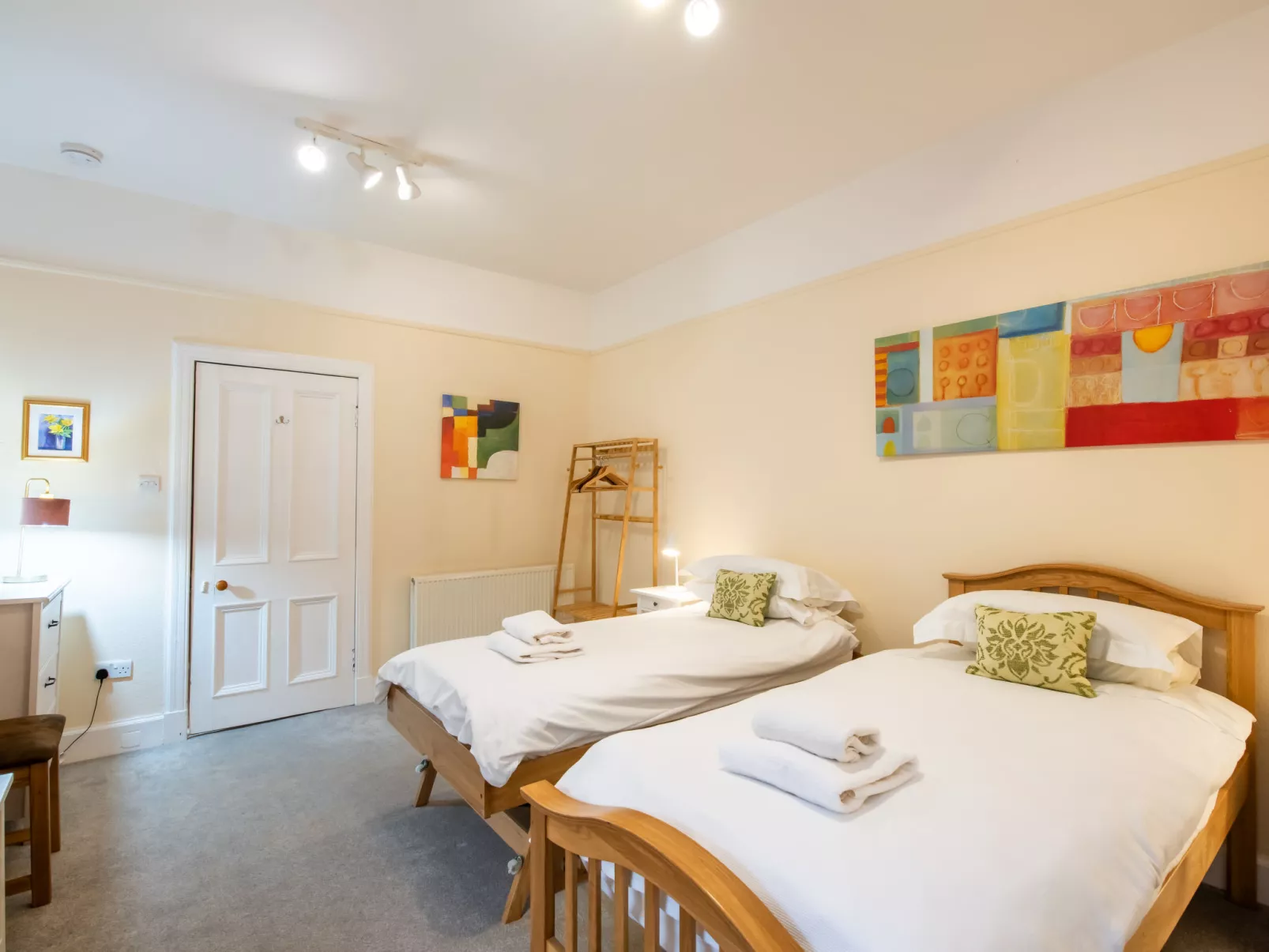 Netherwood - Drinnen