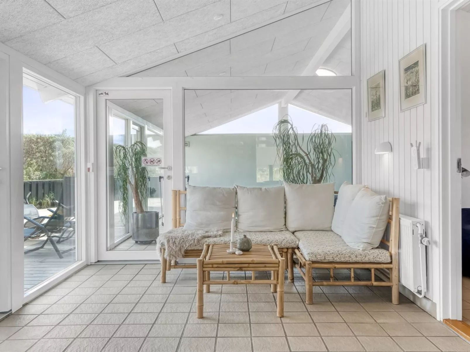 "Askrik" - 350m from the sea - Inside