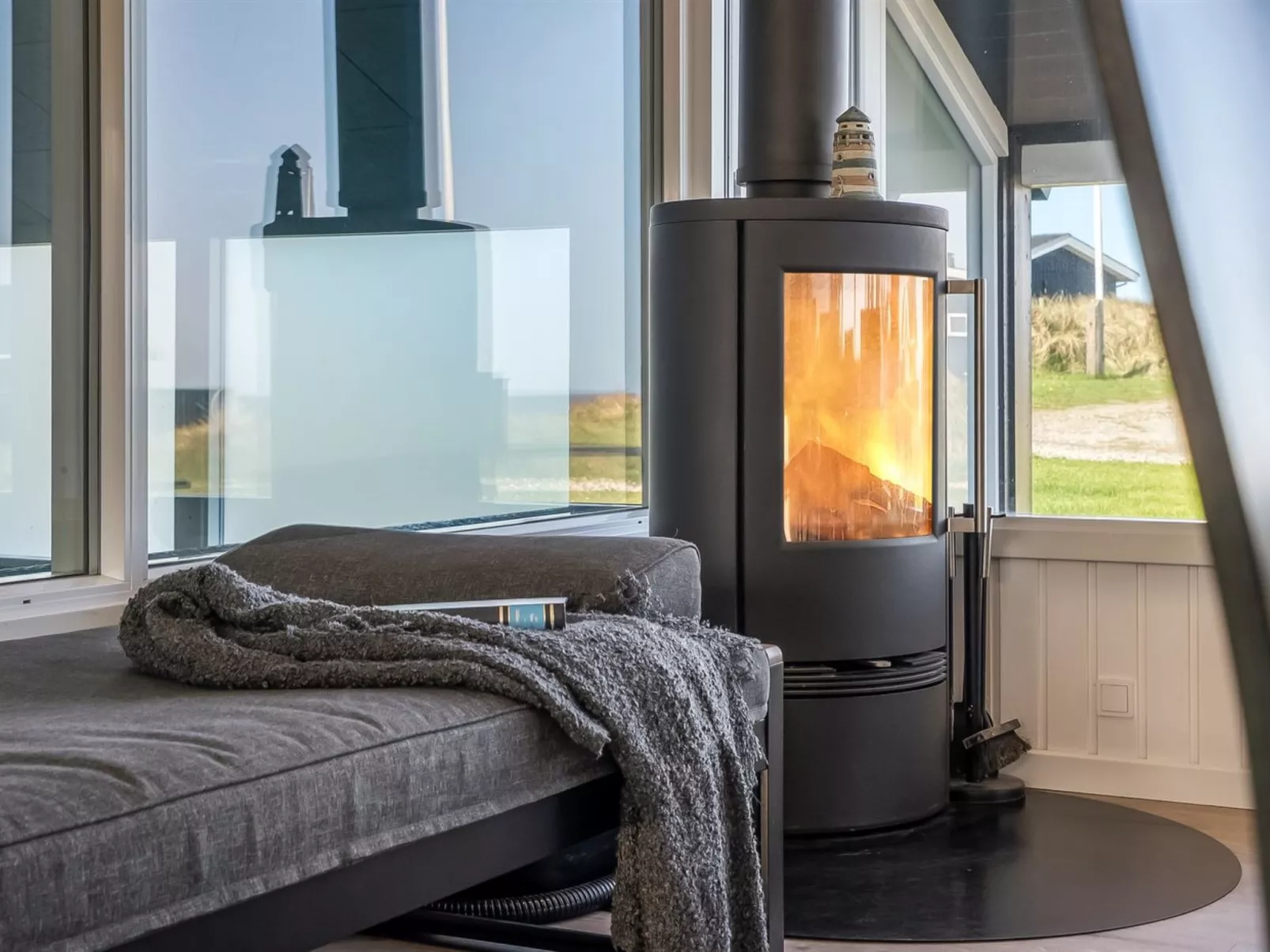 "Månviva" - 250m from the sea - Drinnen