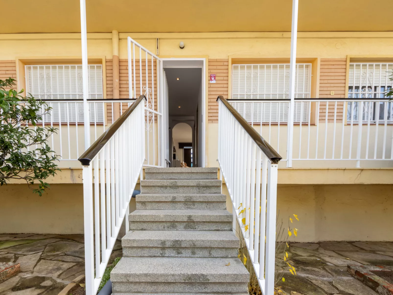 Virgen del Pilar - Draußen