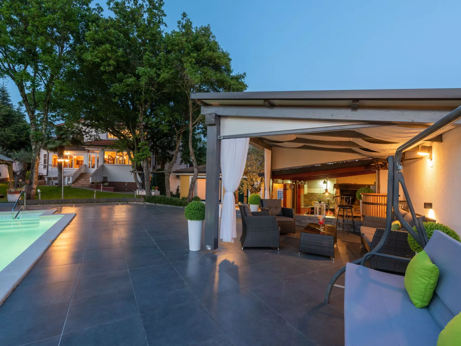 Haus Garden - Dehors