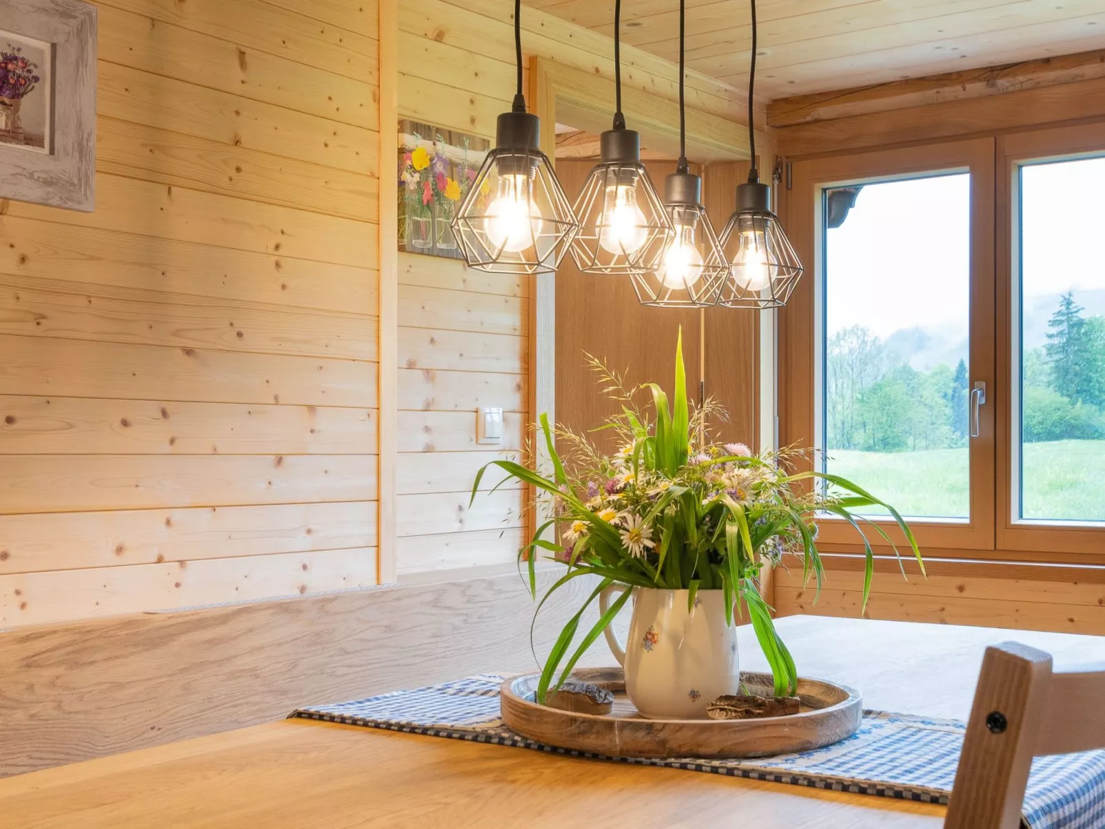 Liebevoll sanierte Wohnung in einem alten Bregenzerwälderhaus - Image-tags.info