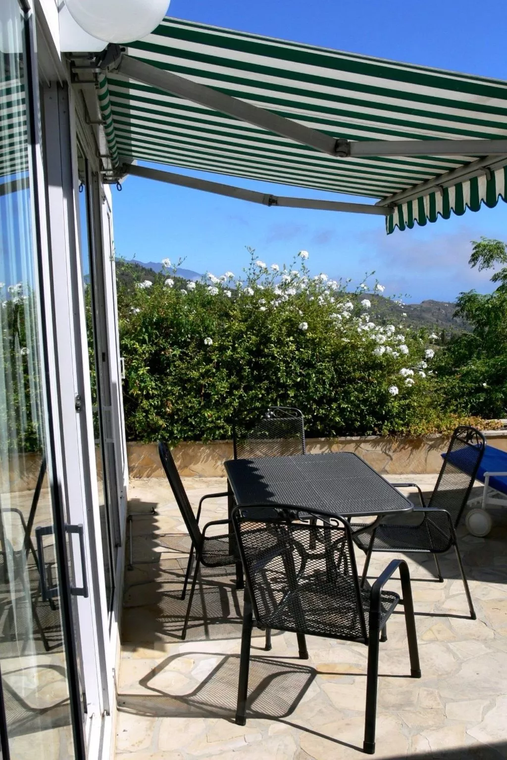 Anspruchsvolle Ferienvilla mit Panoramablick - Image-tags.info