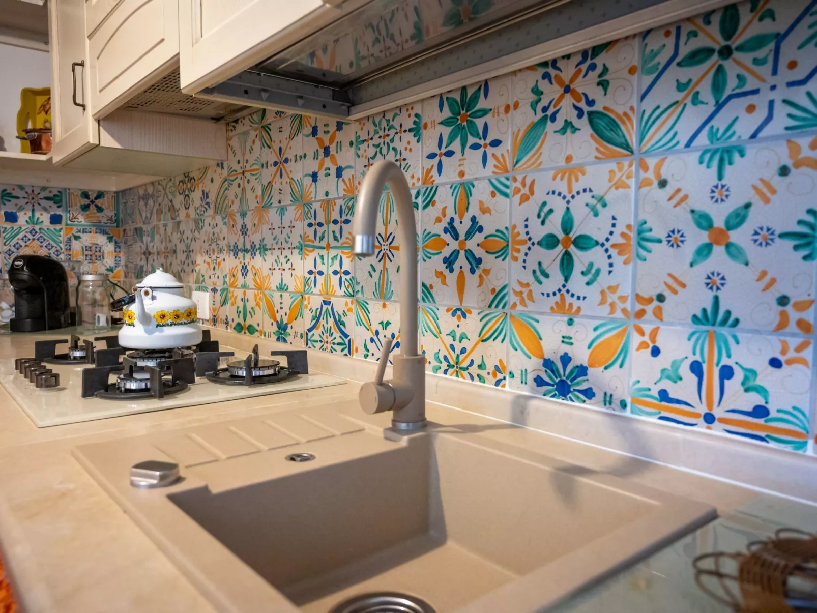 In Noto mit Terrasse, Garten und gemeinsamem Pool - Image-tags.info