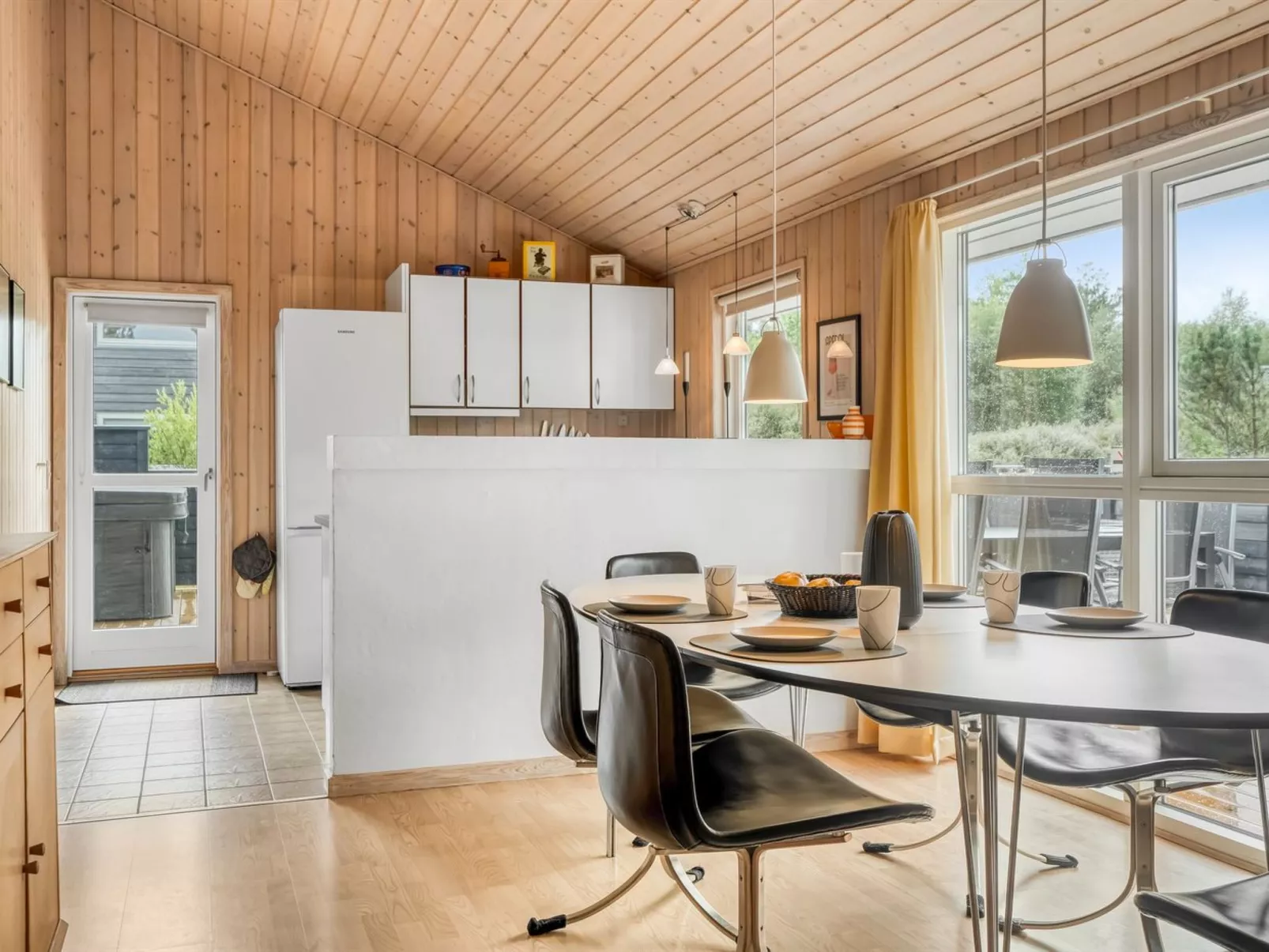 "Alisa" - 1.9km from the sea - Inside