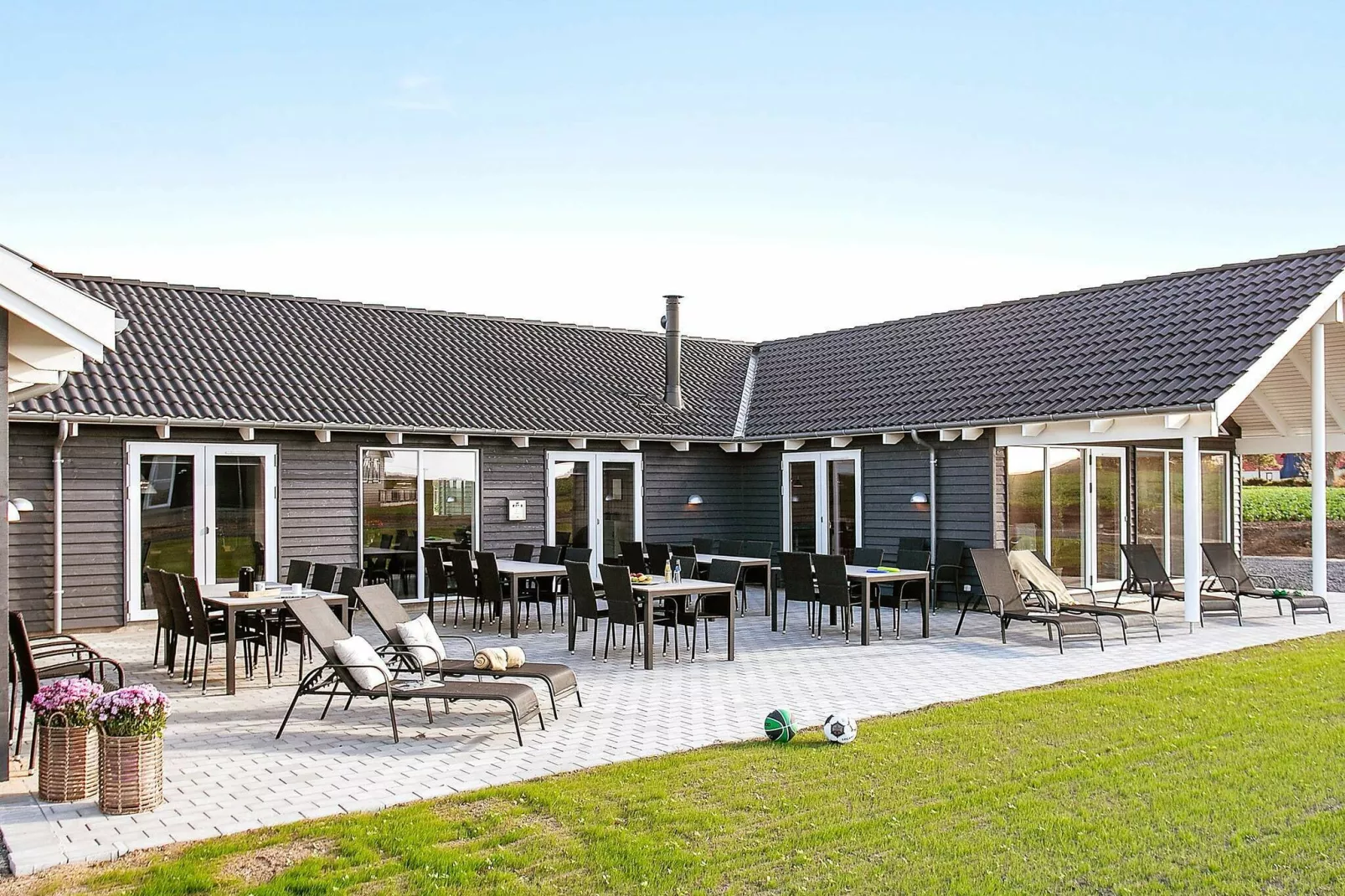 30 Personen Ferienhaus in Bogense