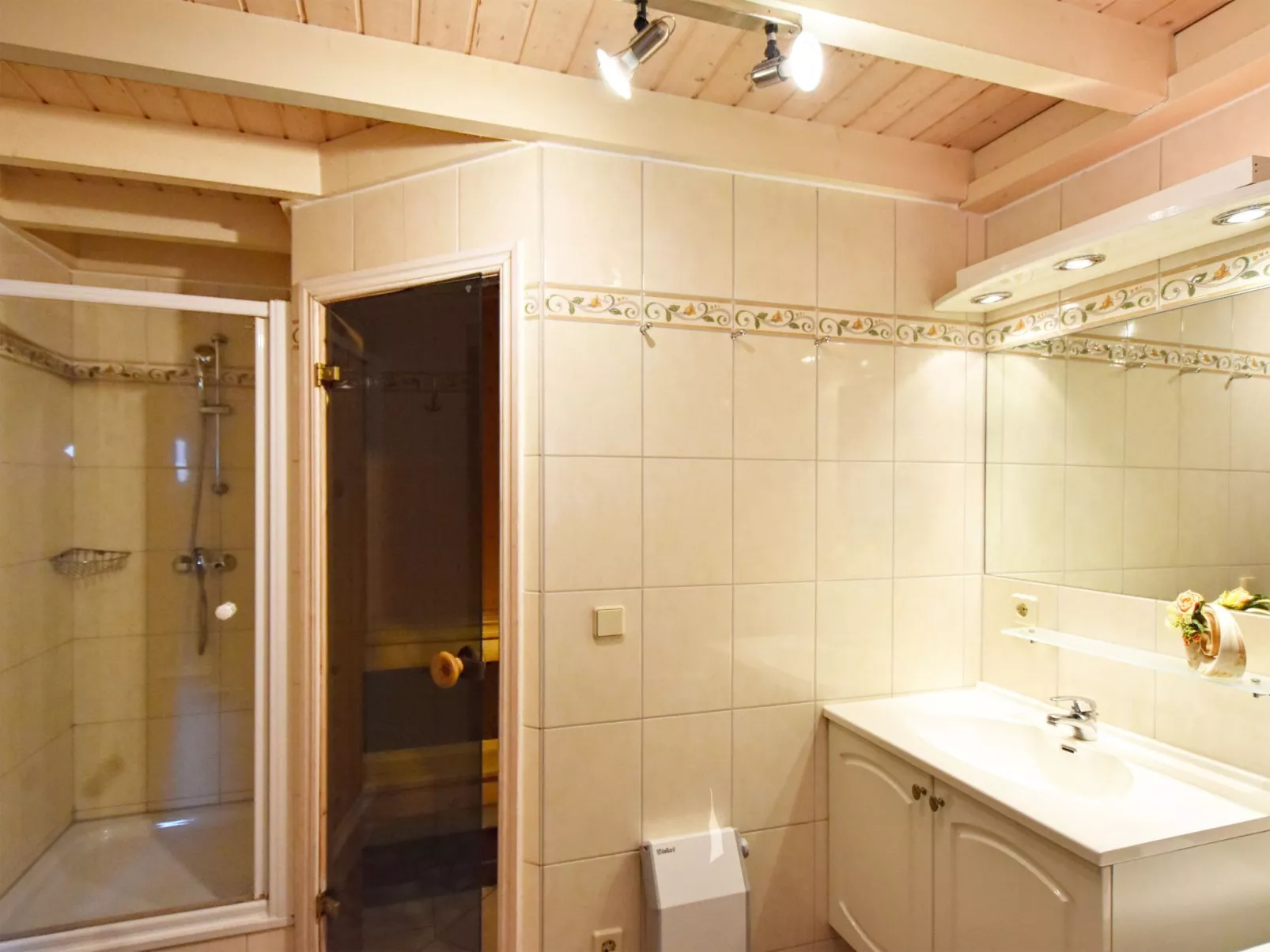 Ostseeblick mit Whirlpool und Kamin - Image-tags.info