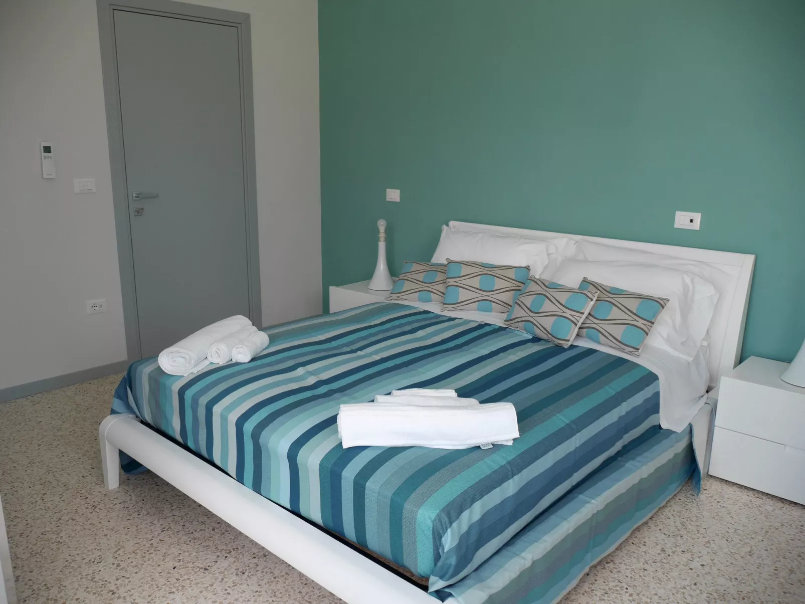 Luxuriöse Strandvilla am Strand in Apulien - Image-tags.info