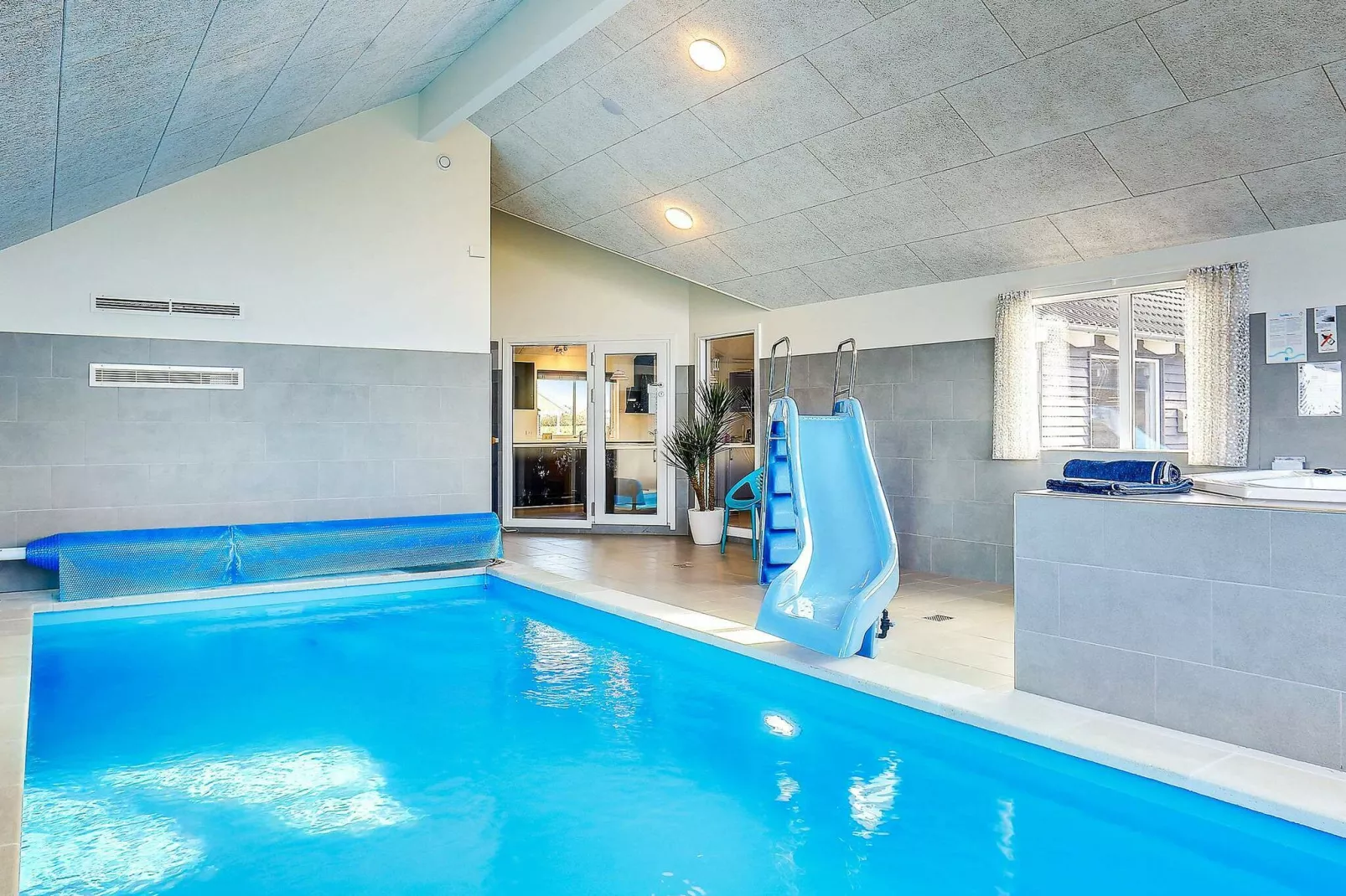 Luxury Retreat with Pool - By Traum Ferienwohnungen-Pool